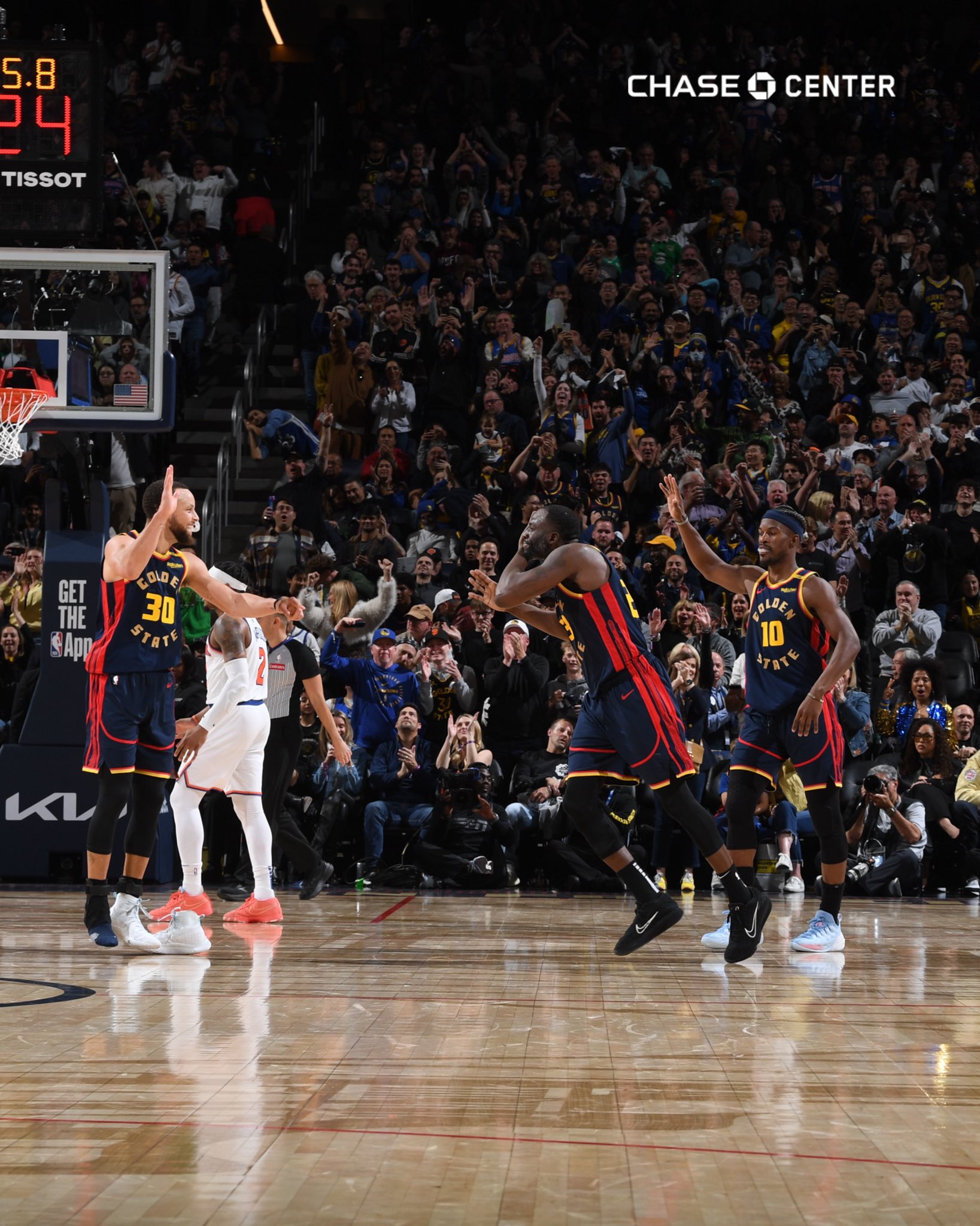 库里焦点对战，蒂姆与90激战G2分钟，重返赛场胜负难料！再创辉煌时刻