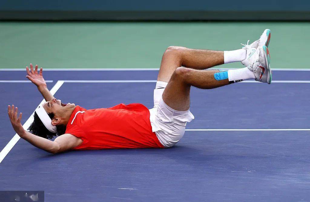 亚博-中国队教练压力巨大！，纳达尔遭遇十二持续失利全场沸腾不已-亚博